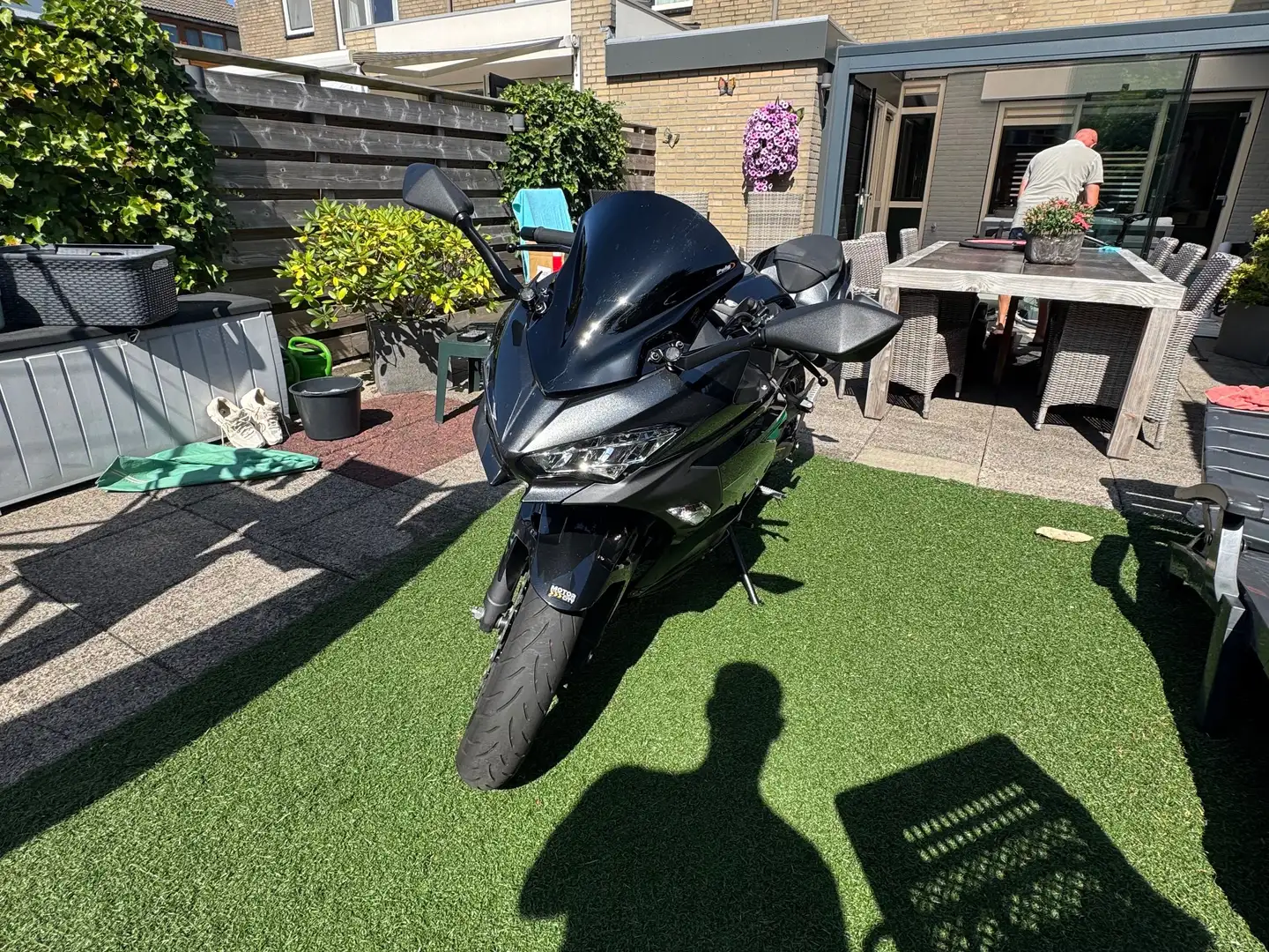 Kawasaki Ninja 400 KRT Zwart - 2