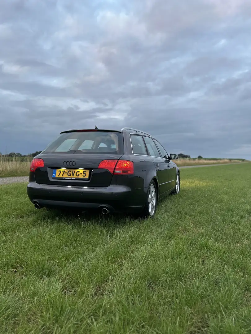 Audi A4 1.8 Turbo Advance Grijs - 2