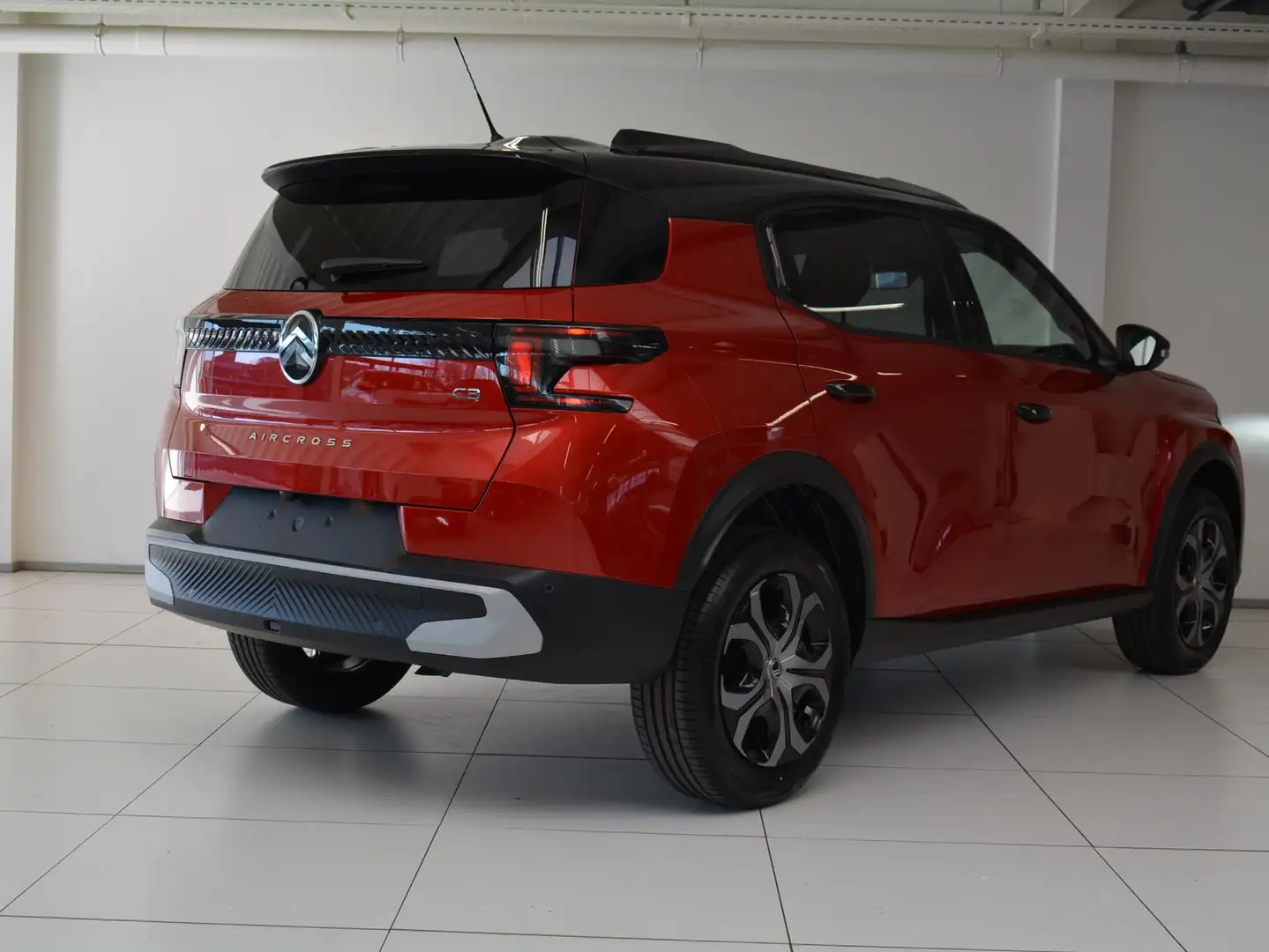 Citroen C3 Aircross 1.2 Turbo 100pk Plus | Apple Carplay / Android Aut Červená - 2