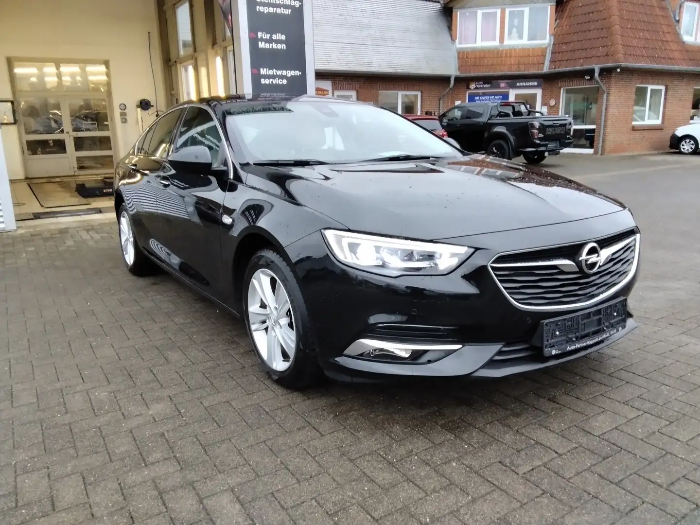 Opel Insignia 1.5 SIDI Turbo Innovation Business/1.Hnd./Rentnerw Schwarz - 1