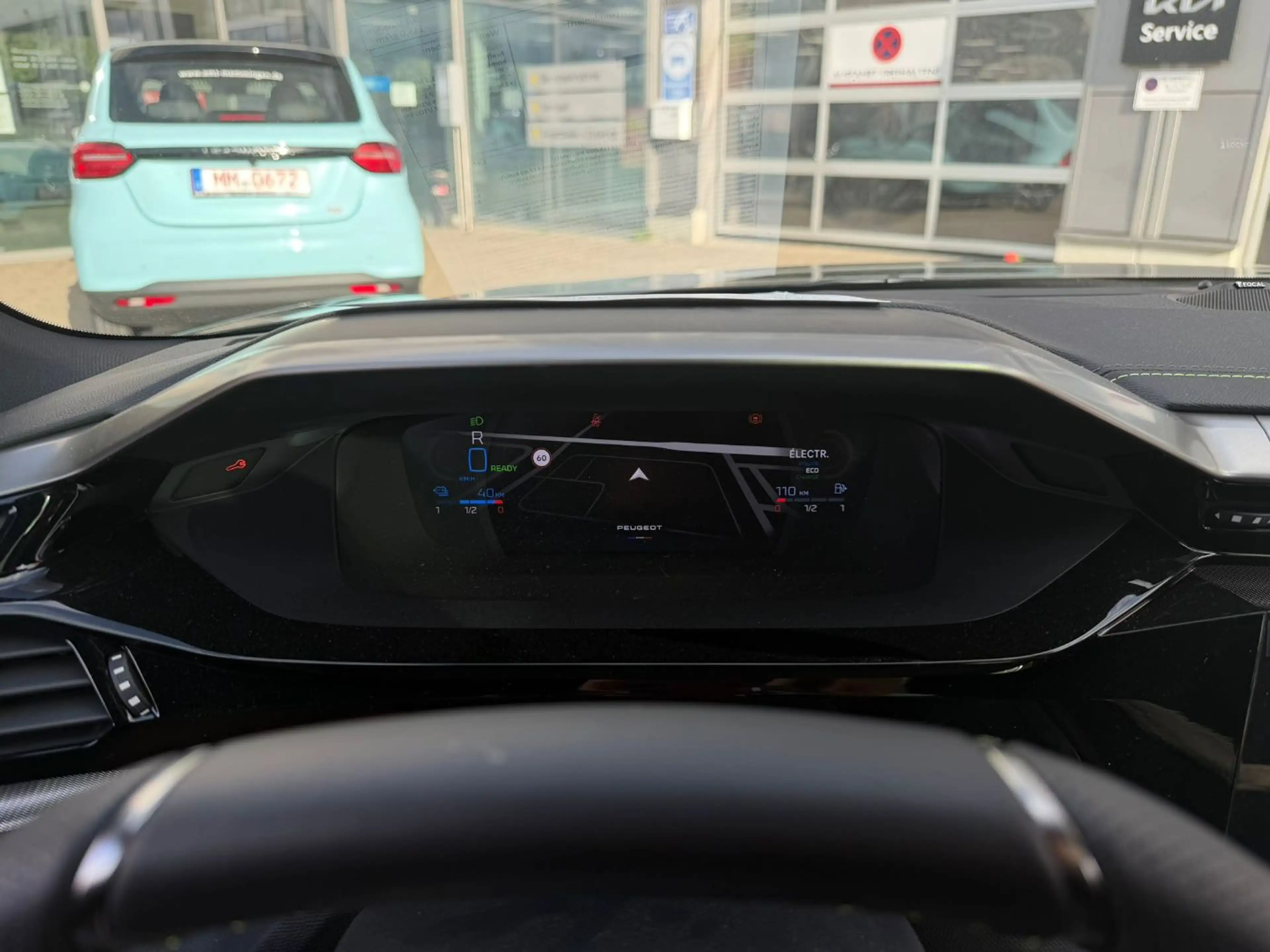 Peugeot 408 GT EXCLUSIVE Plug-In Hybrid 240 e-DSC7 — photo 12