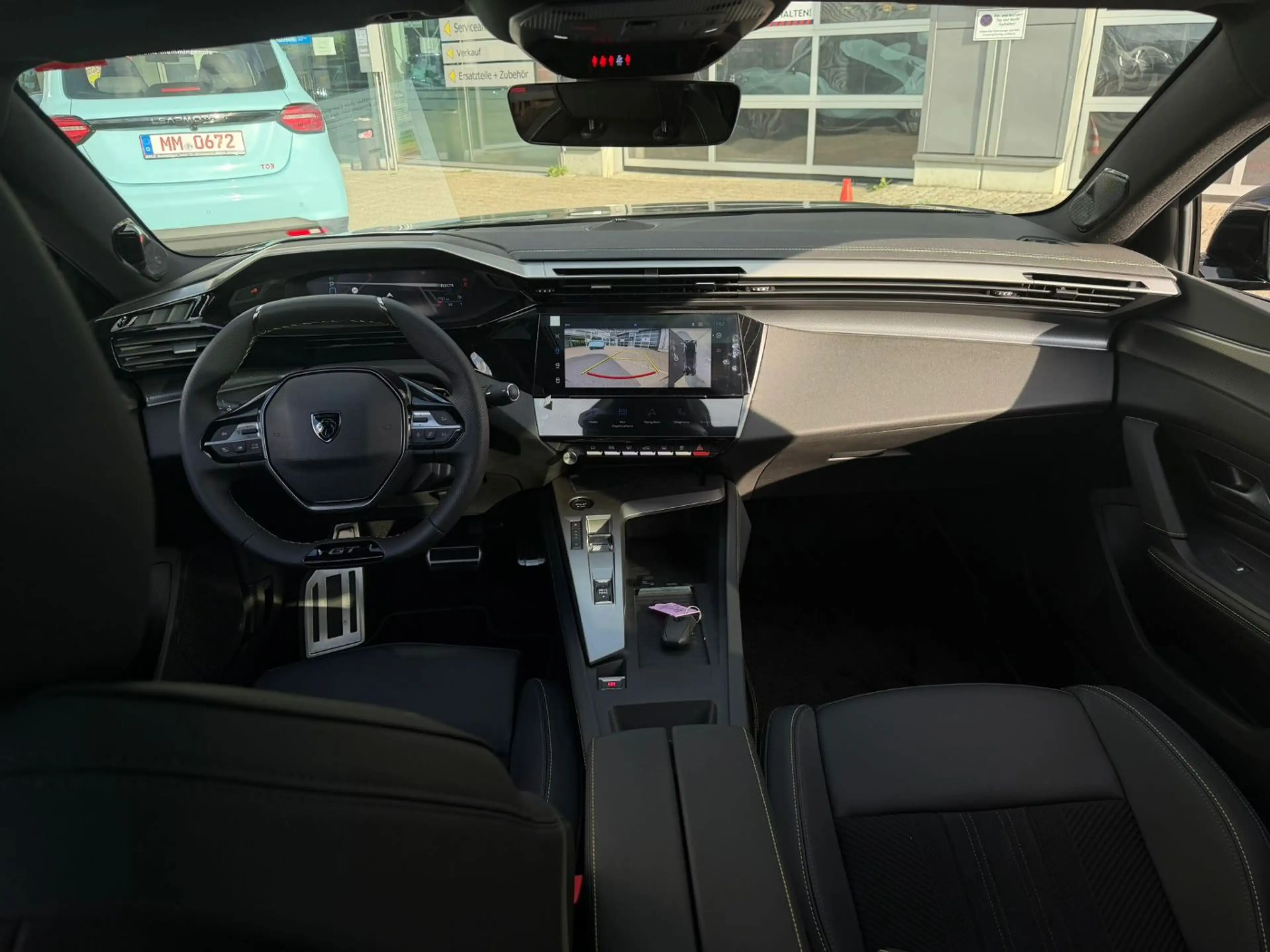 Peugeot 408 GT EXCLUSIVE Plug-In Hybrid 240 e-DSC7 — photo 15