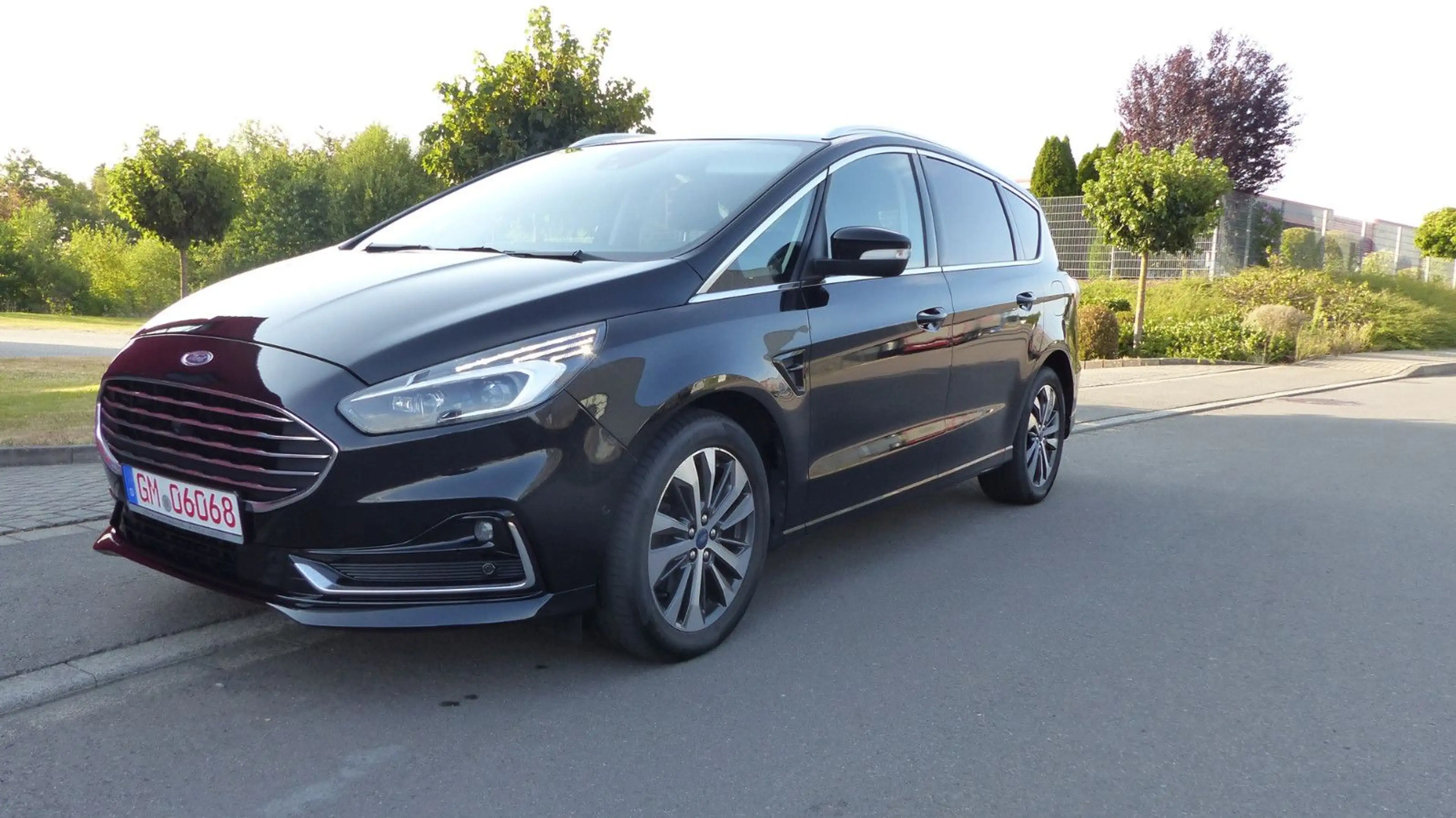 Ford S-Max Titanium, 7 Sitzer, Leder, Sony, AHK, Aut. — photo 3