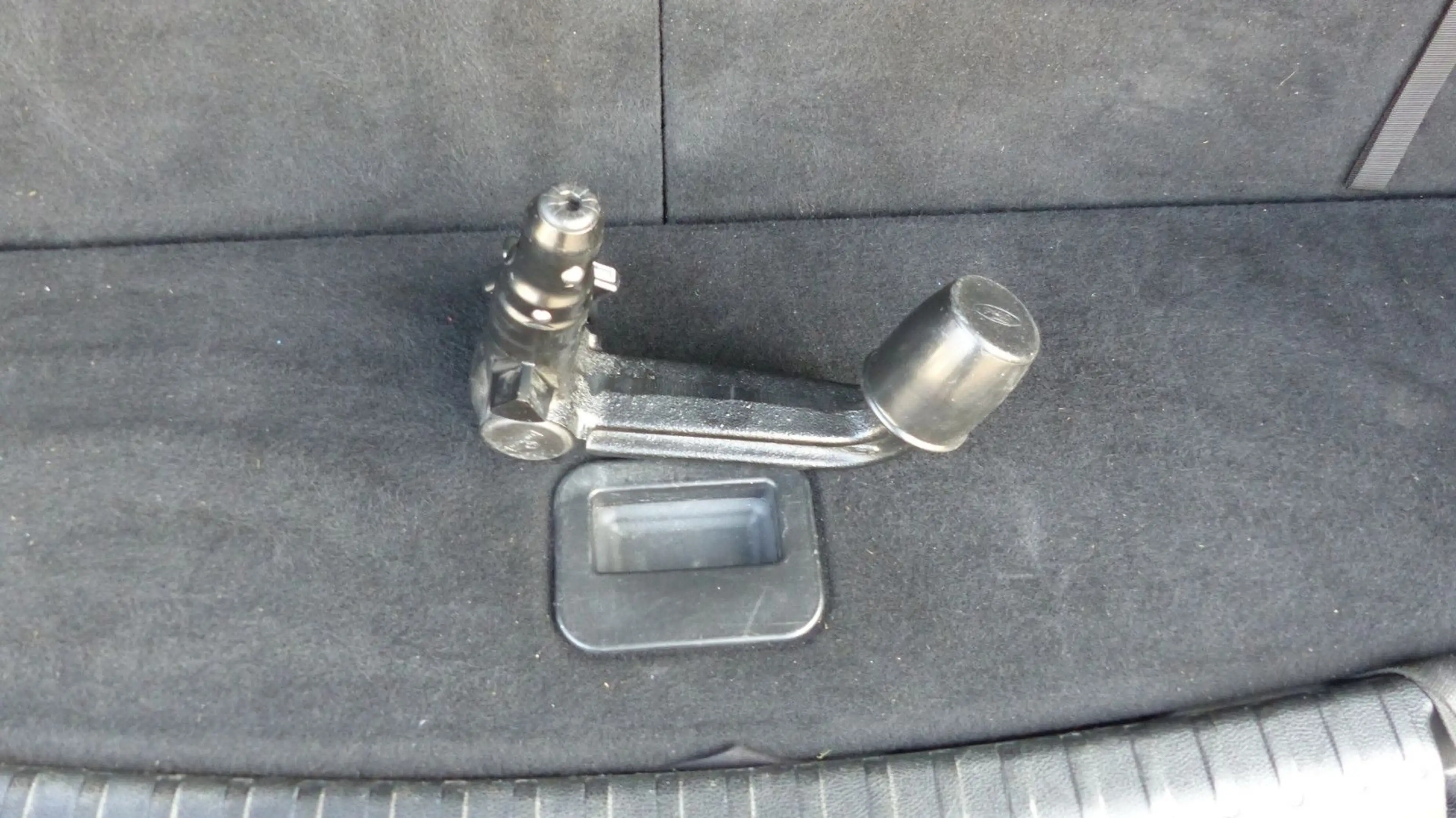 Ford S-Max Titanium, 7 Sitzer, Leder, Sony, AHK, Aut. — photo 34