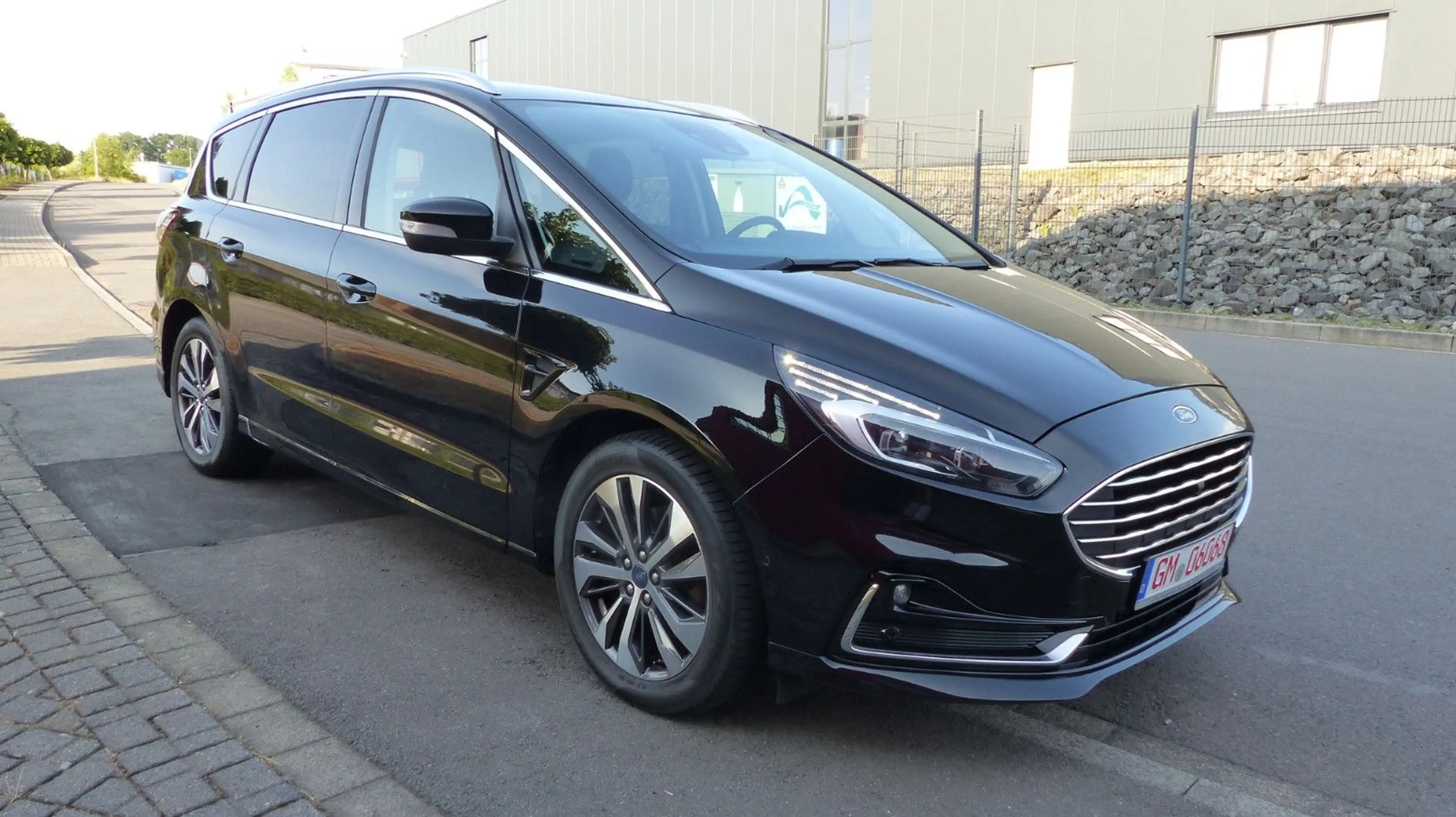 Ford S-Max Titanium, 7 Sitzer, Leder, Sony, AHK, Aut. — photo 9