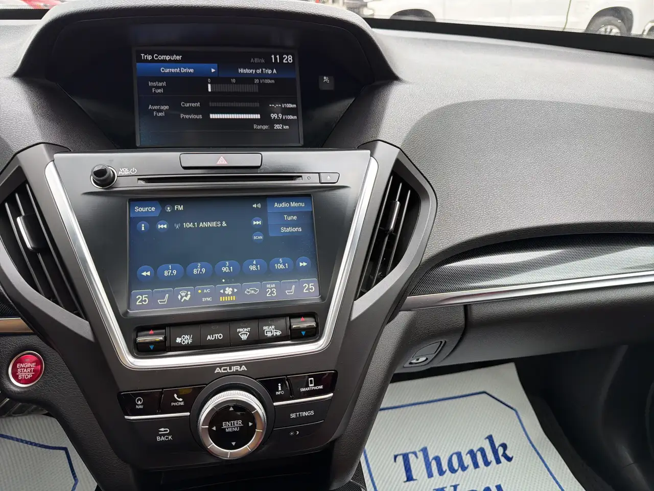 Acura MDX снимка Acura MDX