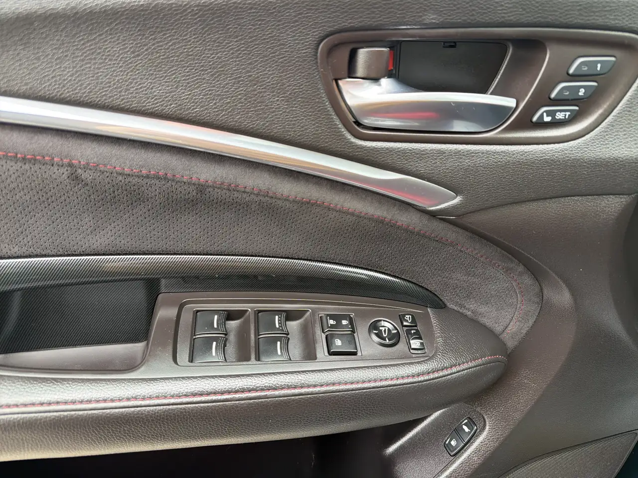 Acura MDX снимка Acura MDX