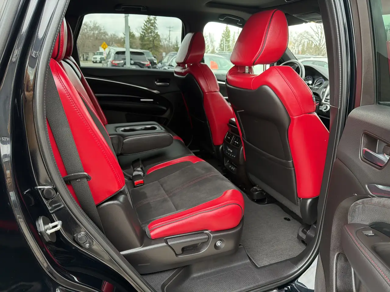 Acura MDX снимка Acura MDX