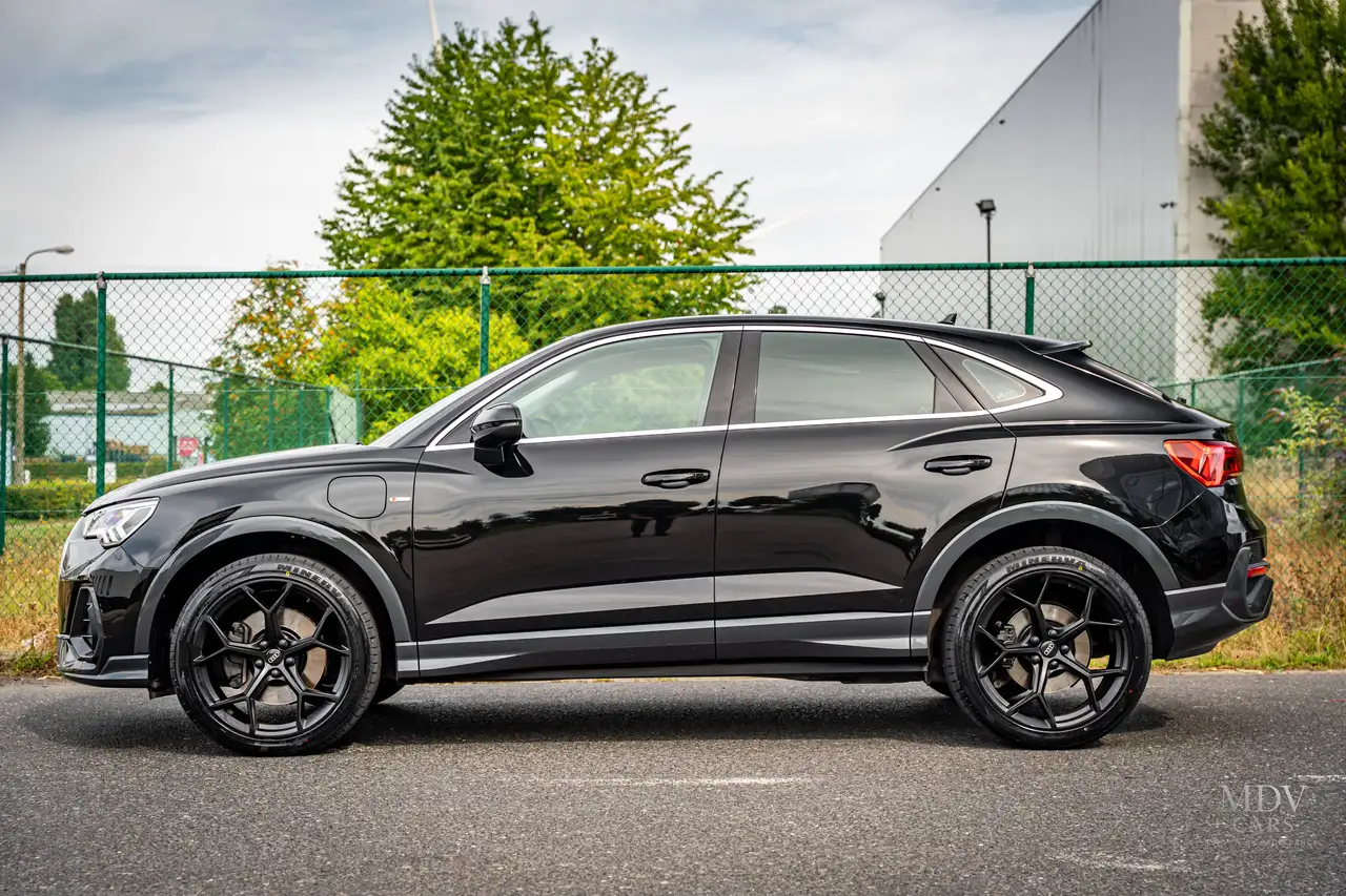 Audi Q3 PHEV 45 TFSIe S line S tronic (180 kW), миниатюра 3