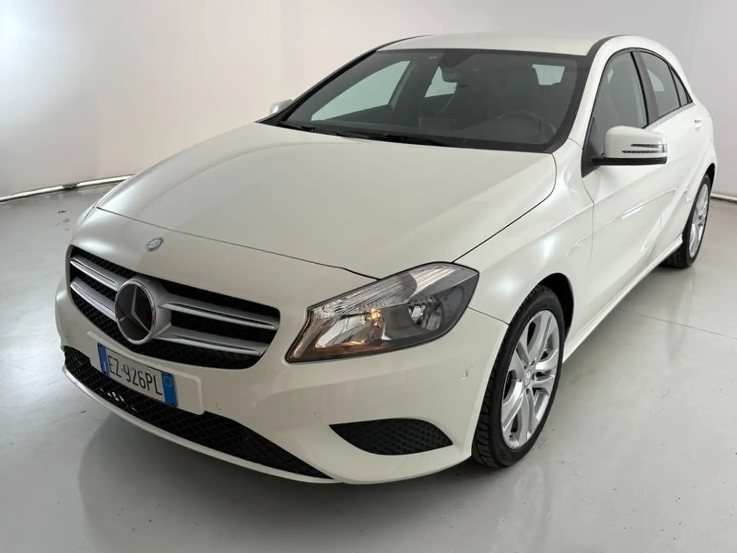 Mercedes-Benz A 200 200 cdi Dark Night edition 4matic auto Bianco - 1
