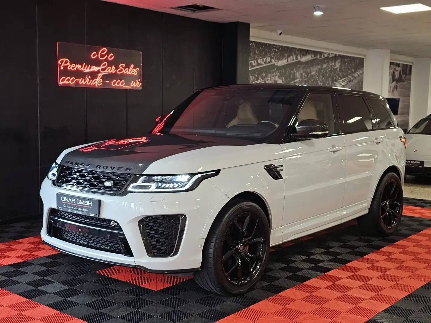 Land Rover Range Rover Sport SVR CARBON (PANO/HUD/360°/SOFT Weiß - 1