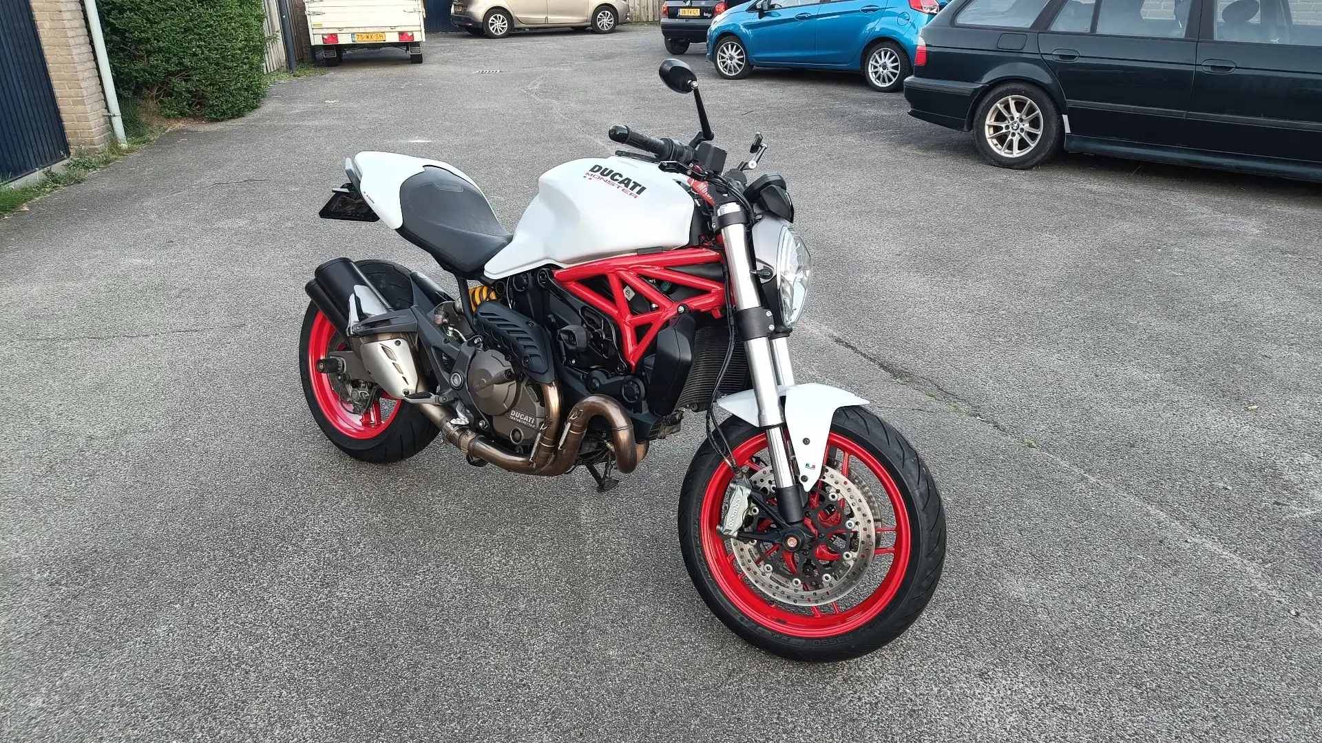 Ducati Monster 821 Alb - 2