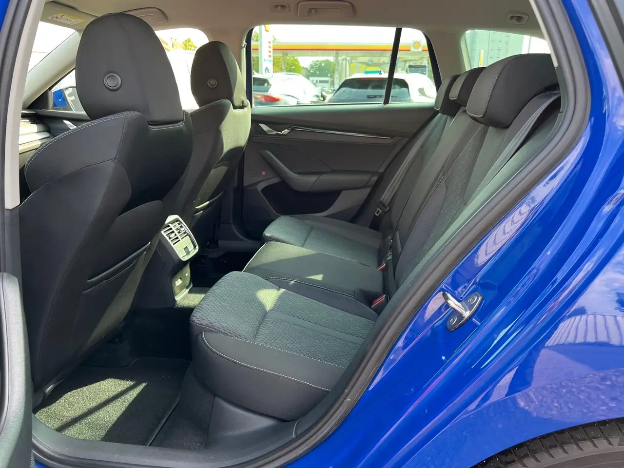 Skoda Octavia Combi 2,0 TDI 4x4 Ambition DSG NP:, миниатюра 14