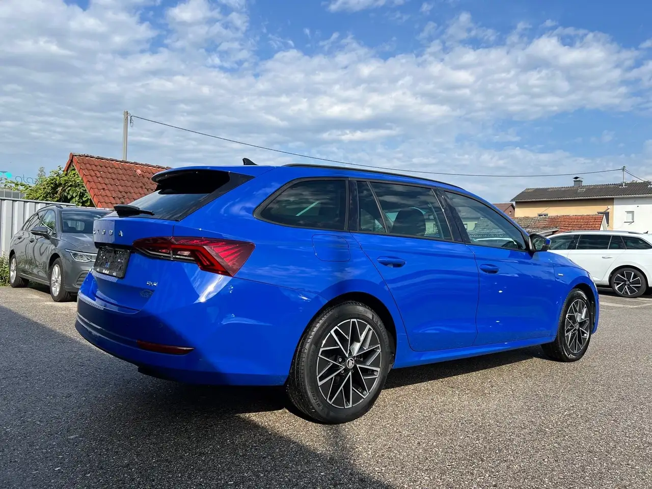 Skoda Octavia Combi 2,0 TDI 4x4 Ambition DSG NP:, миниатюра 3