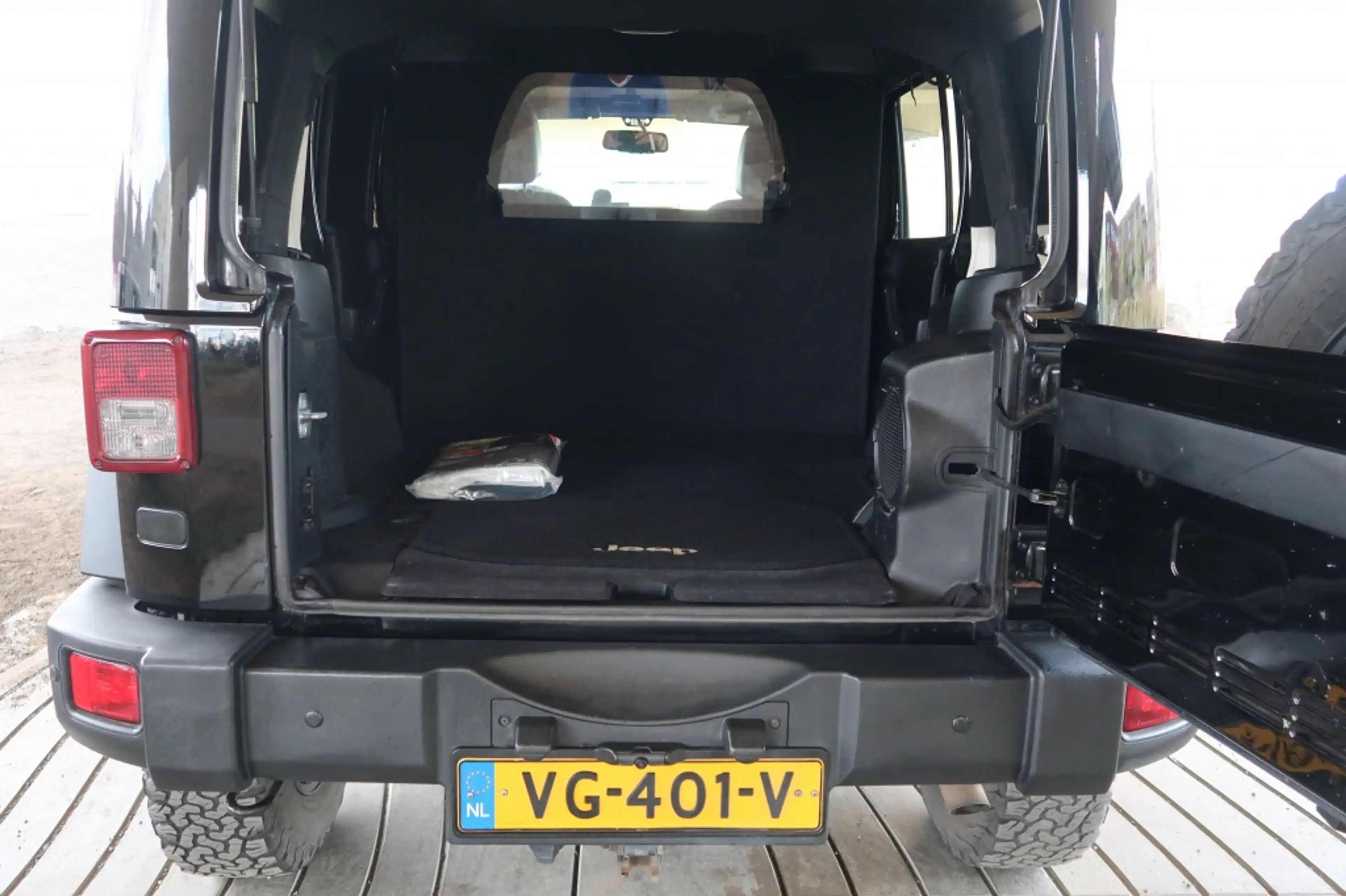 Jeep Wrangler 4x4 2.8 CRD Sport Unlimited 200 pk Grijs Kenteken — photo 8