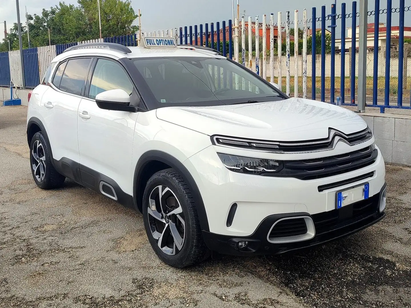 Citroen C5 Aircross 1.5 bluehdi Shine cambio aut. Bianco - 1