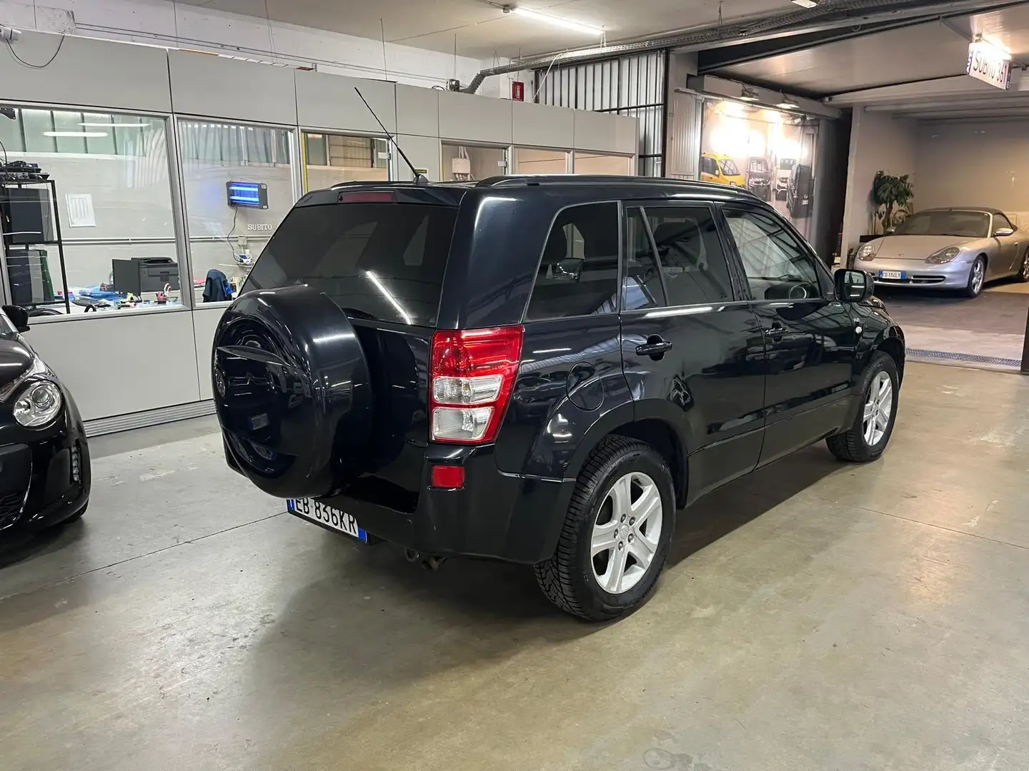 Suzuki Grand Vitara 5p 1.9 ddis 4x4, con ridotte, interni in pelle Nero - 2