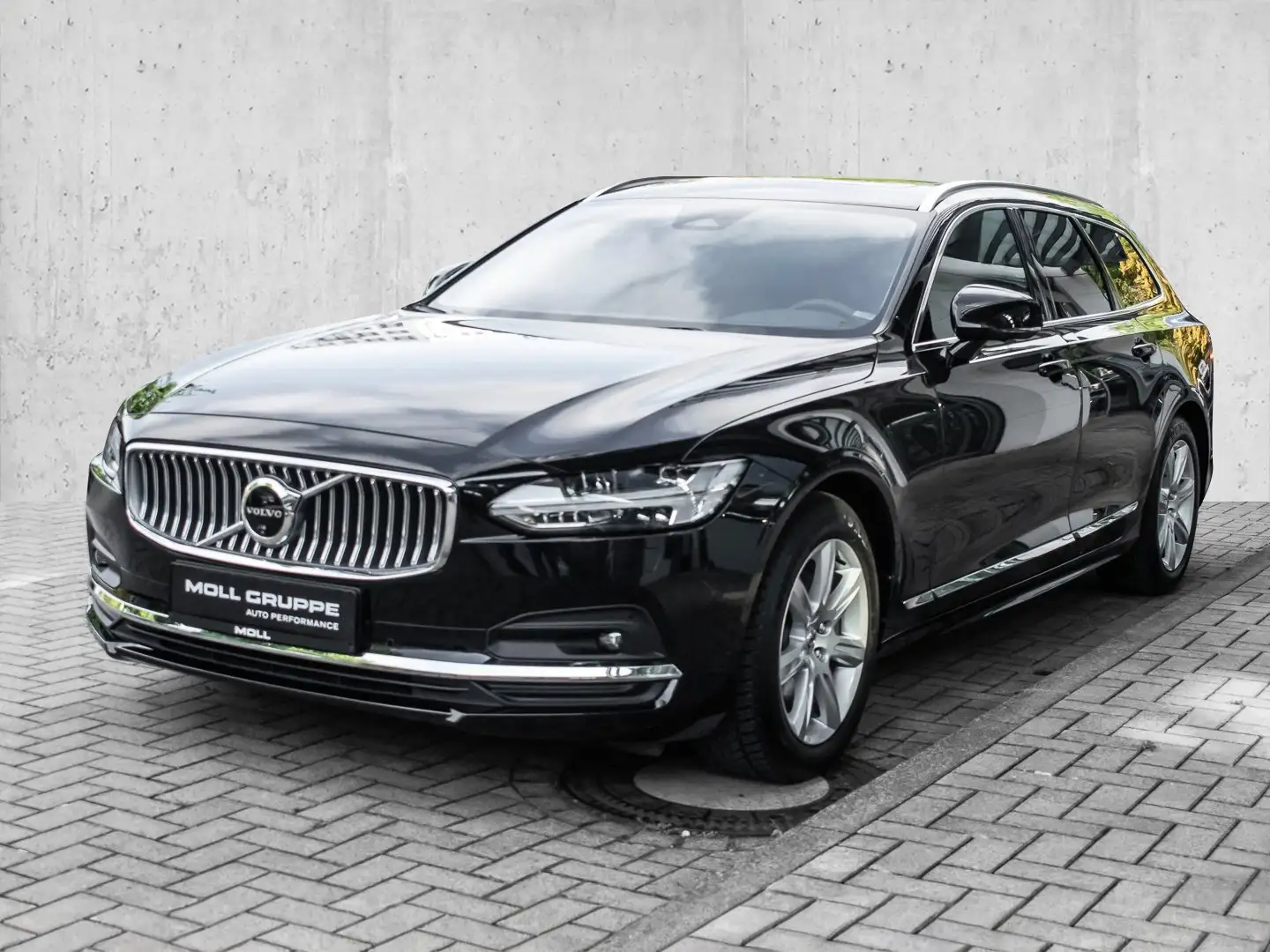Volvo V90 Kombi B4 (Diesel) Ultimate Bright Schwarz - 2