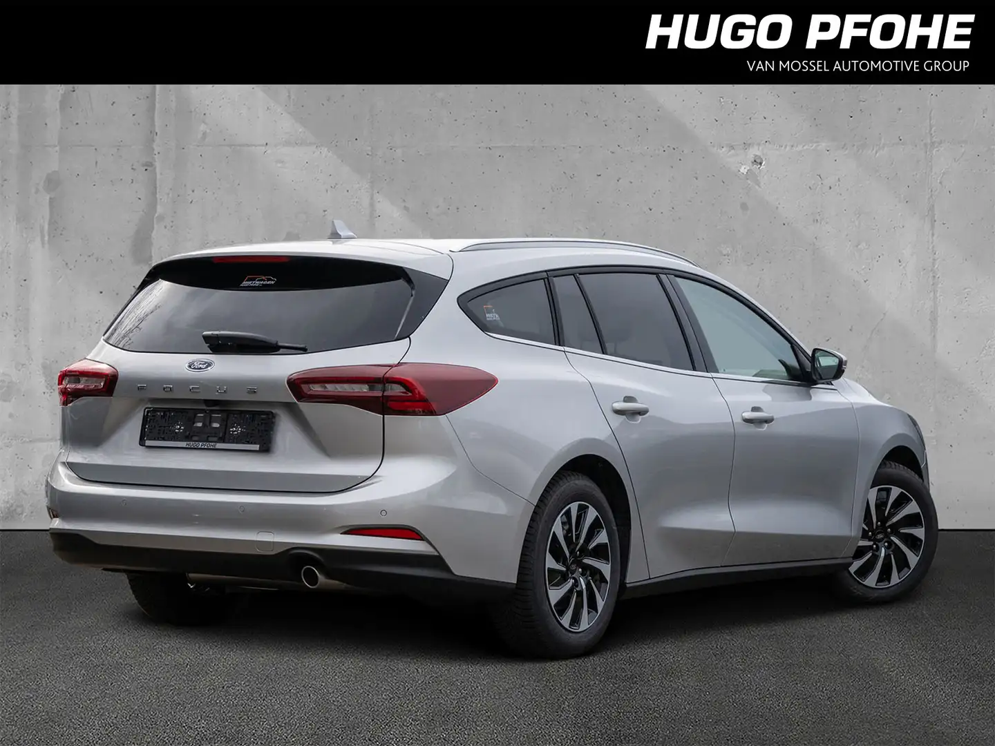 Ford Focus Titanium Turnier  AUT. ACC. NAVI. KAMERA.PDC. WI-P Silver - 2