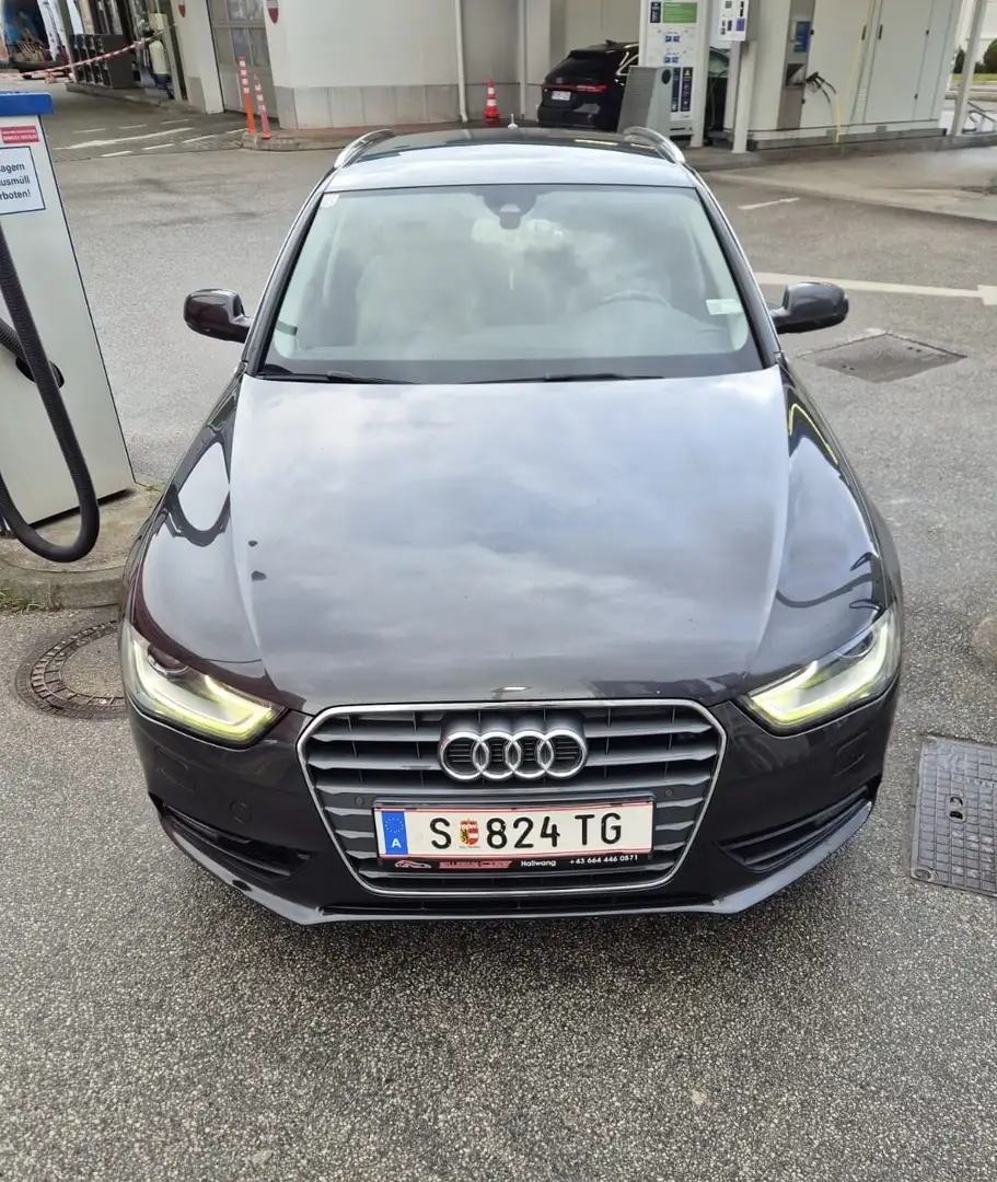 Audi A4 Grau - 2
