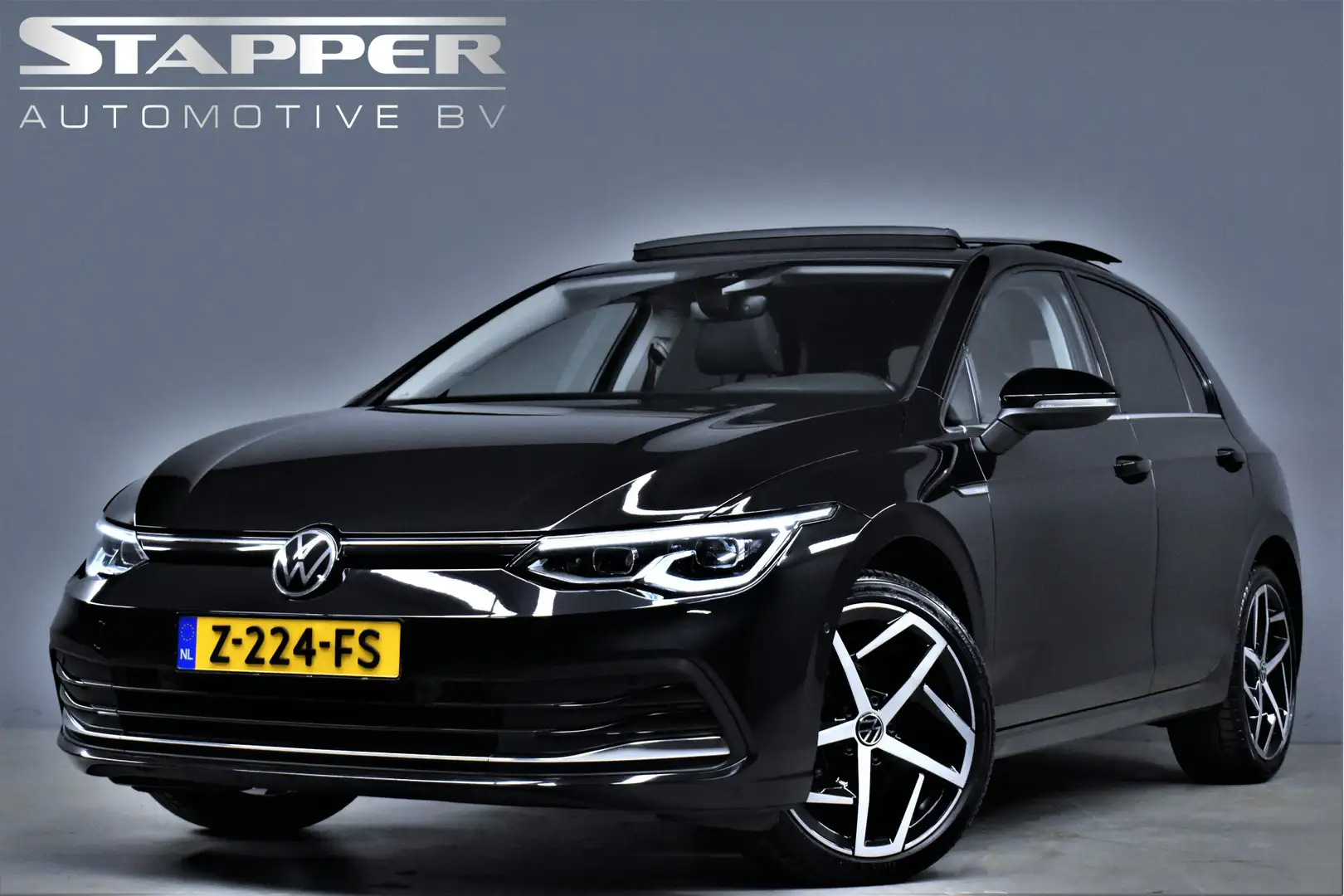 Volkswagen Golf 1.5 eTSI 150pk Style Automaat Pano/Carplay/Alcanta Negro - 1