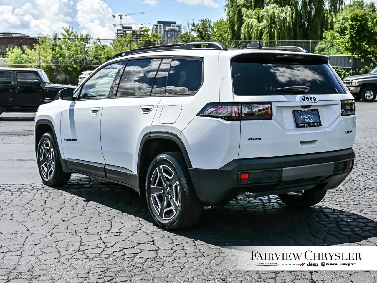 Jeep Cherokee снимка Jeep Cherokee