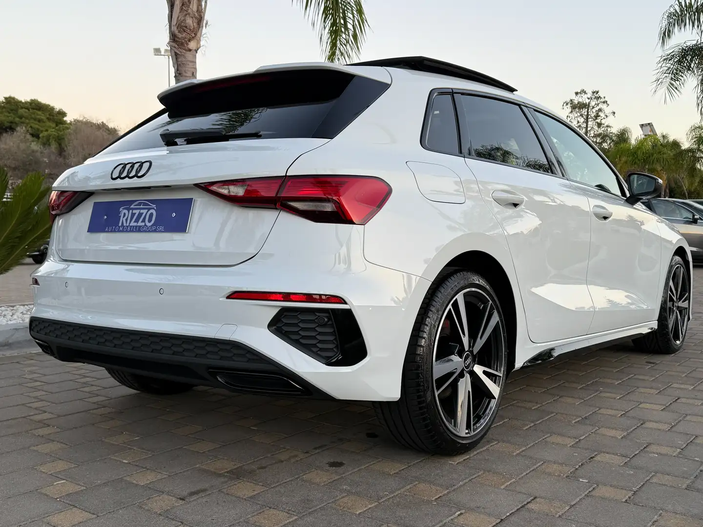 Audi A3 SPB 35TDI 150CV 3XS-LINE IDENTITY BLACK TETTO COCK Bianco - 2