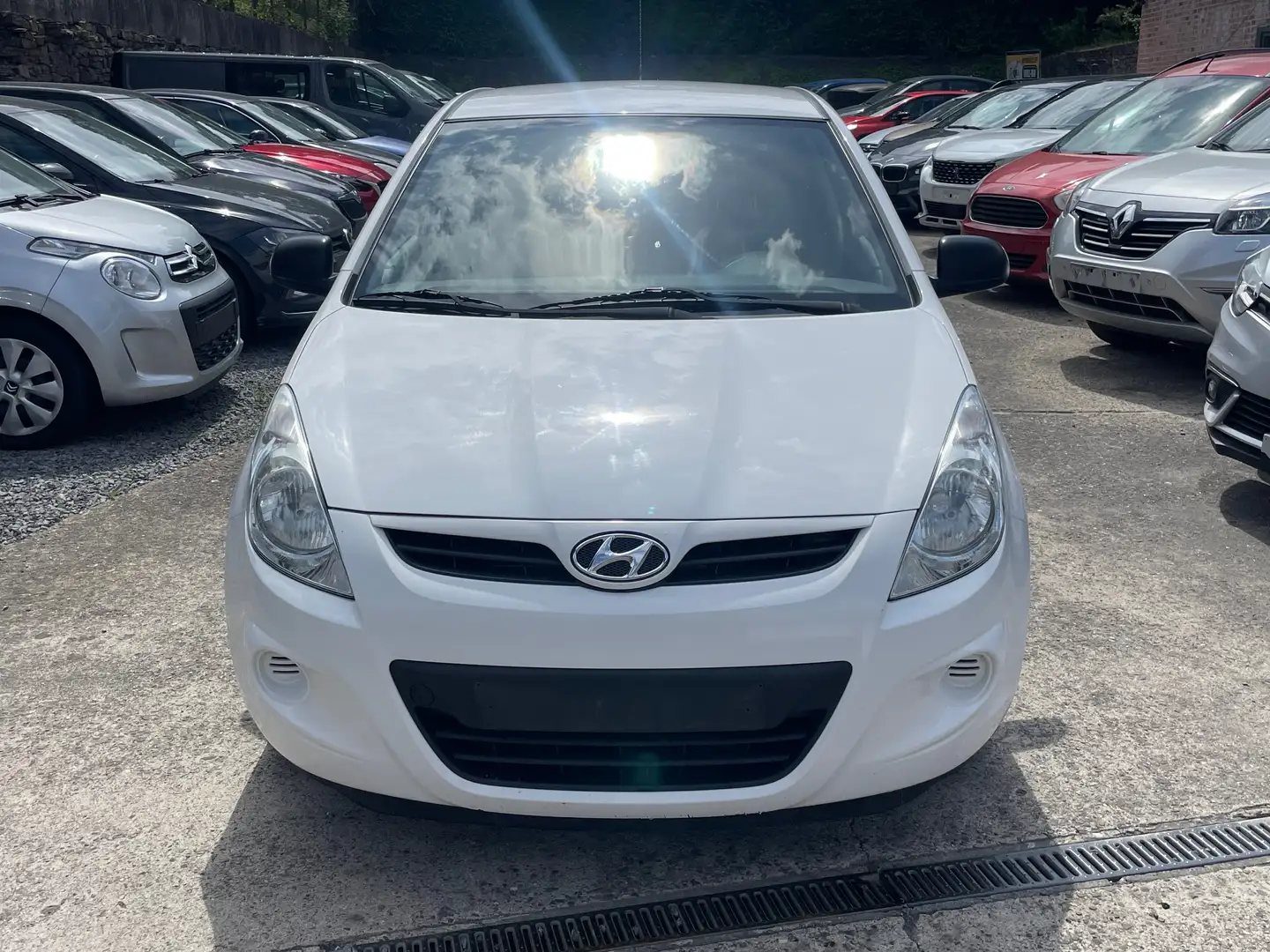 Hyundai i20 i20 1.4 CRDi Lounge Blue FAP Blanc - 2