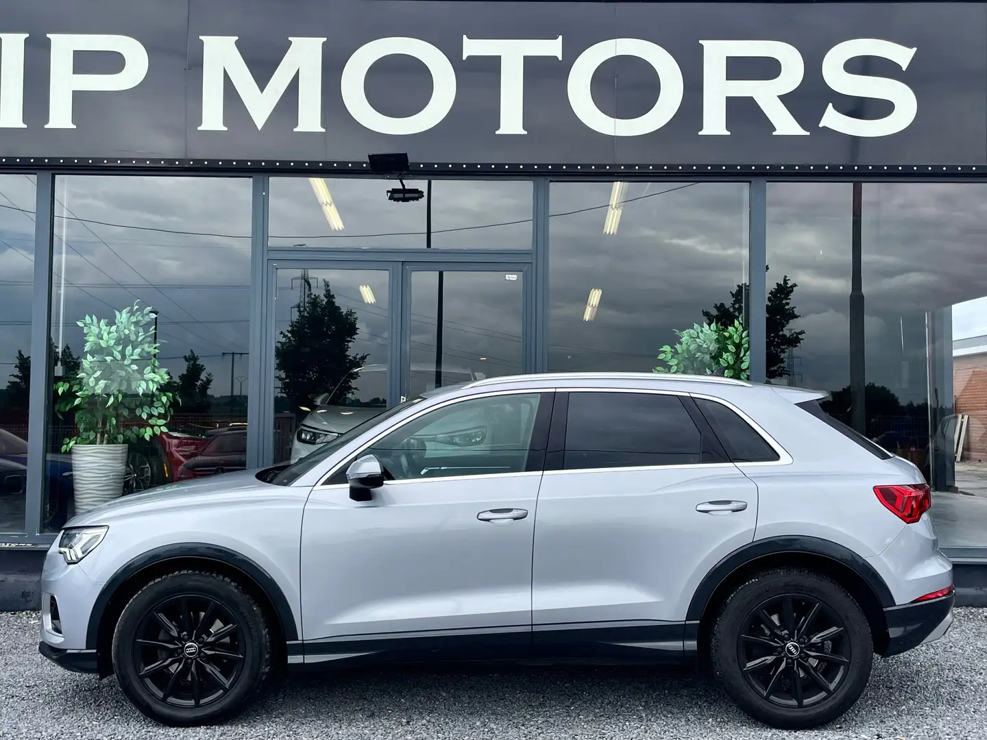 Audi Q3 PACK SPORT // PHARE MATRIX // GARANTIE 12 MOIS Zilver - 2