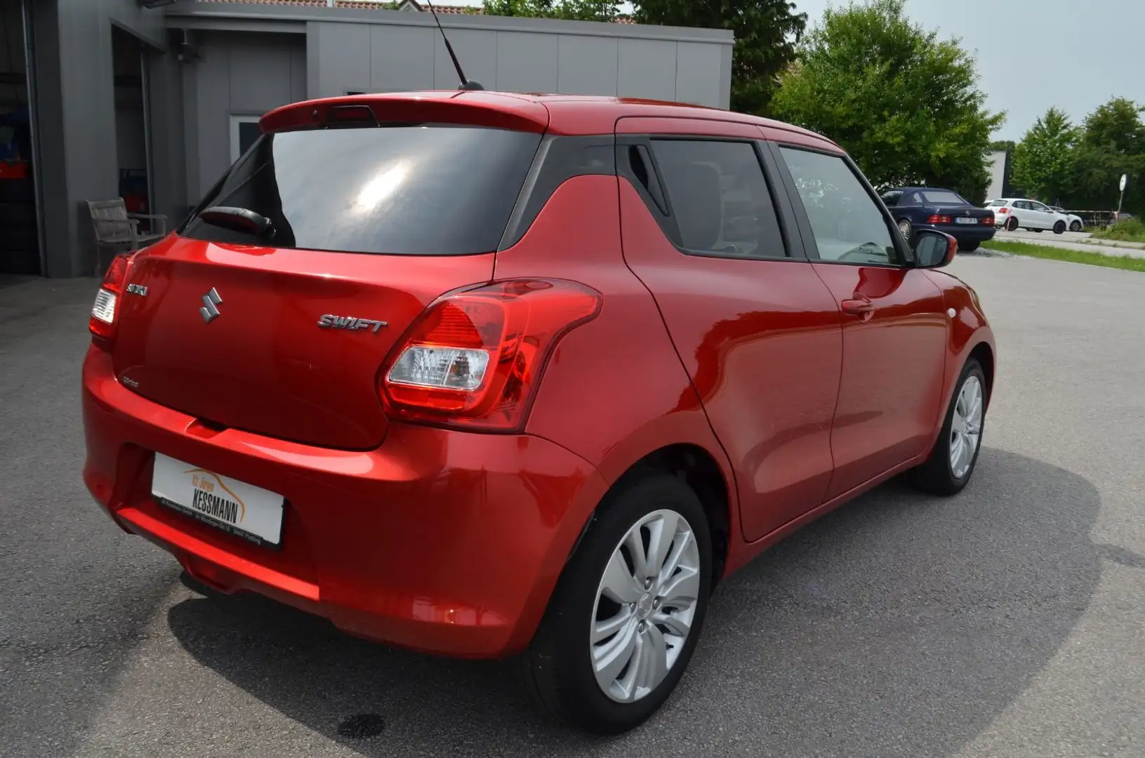 Suzuki Swift 1.2 Comfort Navi Kamera CarPlay Alu's Червоний - 2