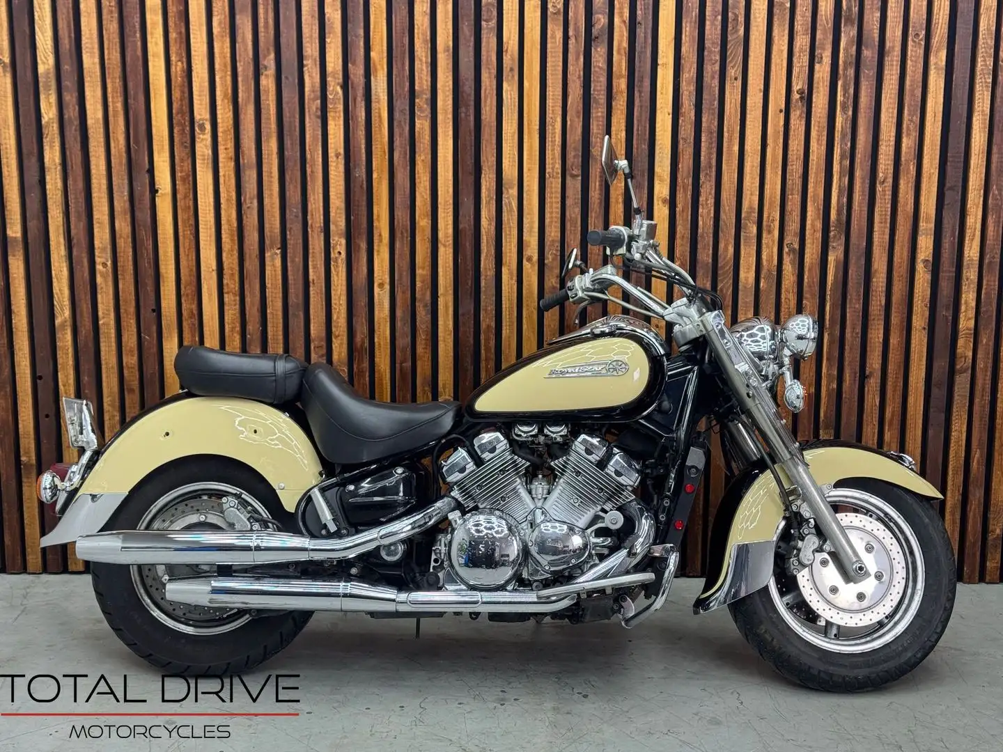 Yamaha XVZ 1300 ROYAL STAR Negro - 2