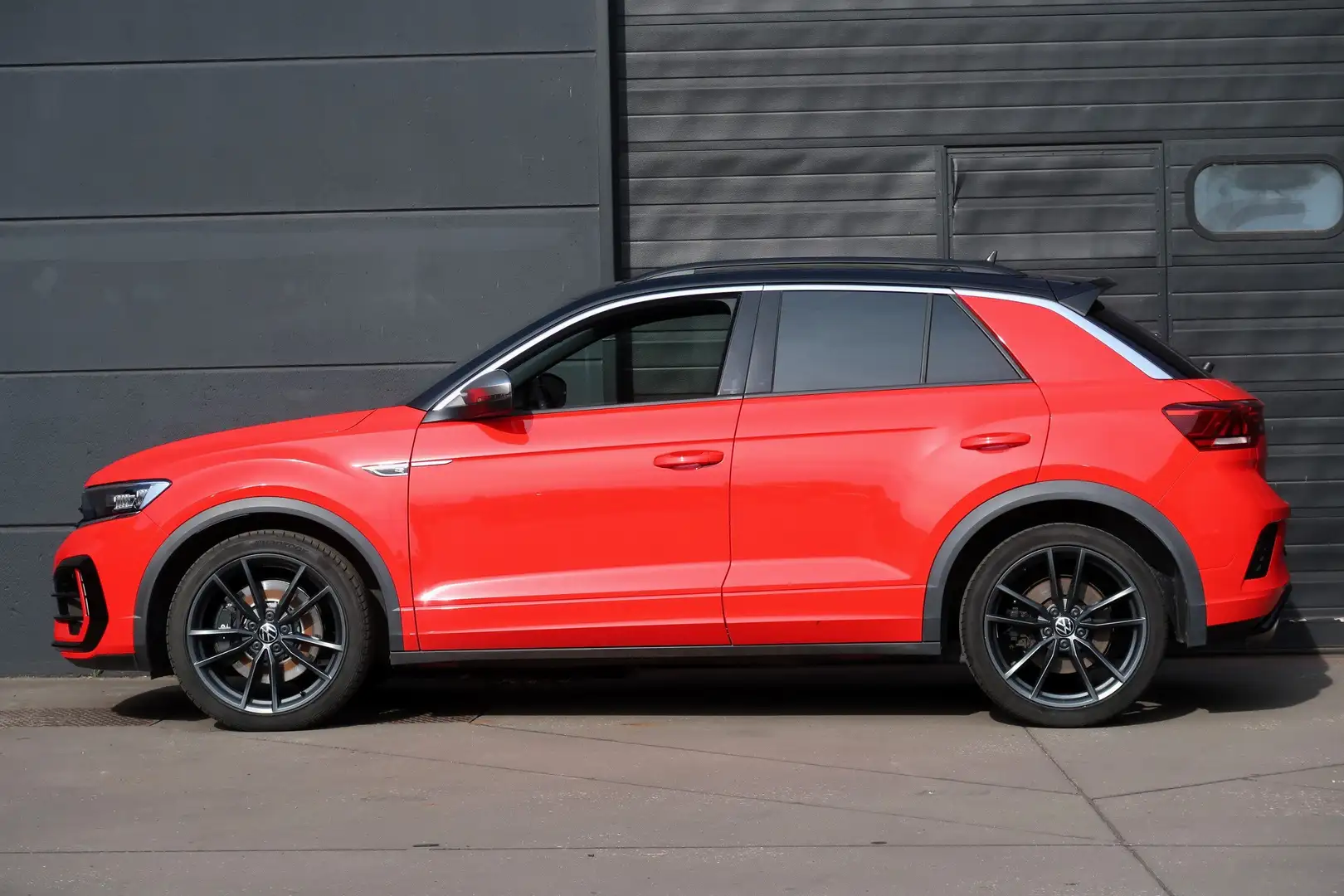 Volkswagen T-Roc T-Roc 2.0 TSI OPF 4MOTION DSG R AKRAPOVIC Rood - 1