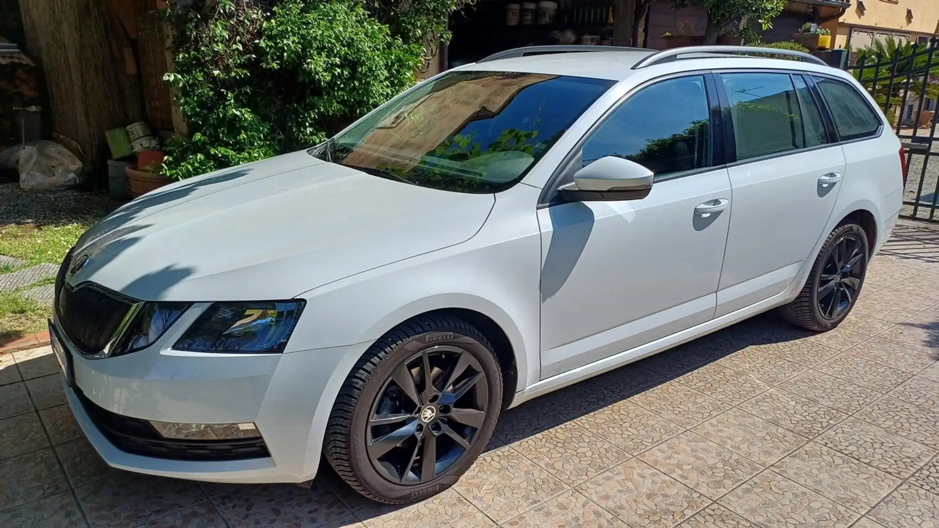 Skoda Octavia Octavia Wagon 1.5 g-tec Style 130cv dsg Unico Prop Bianco - 1