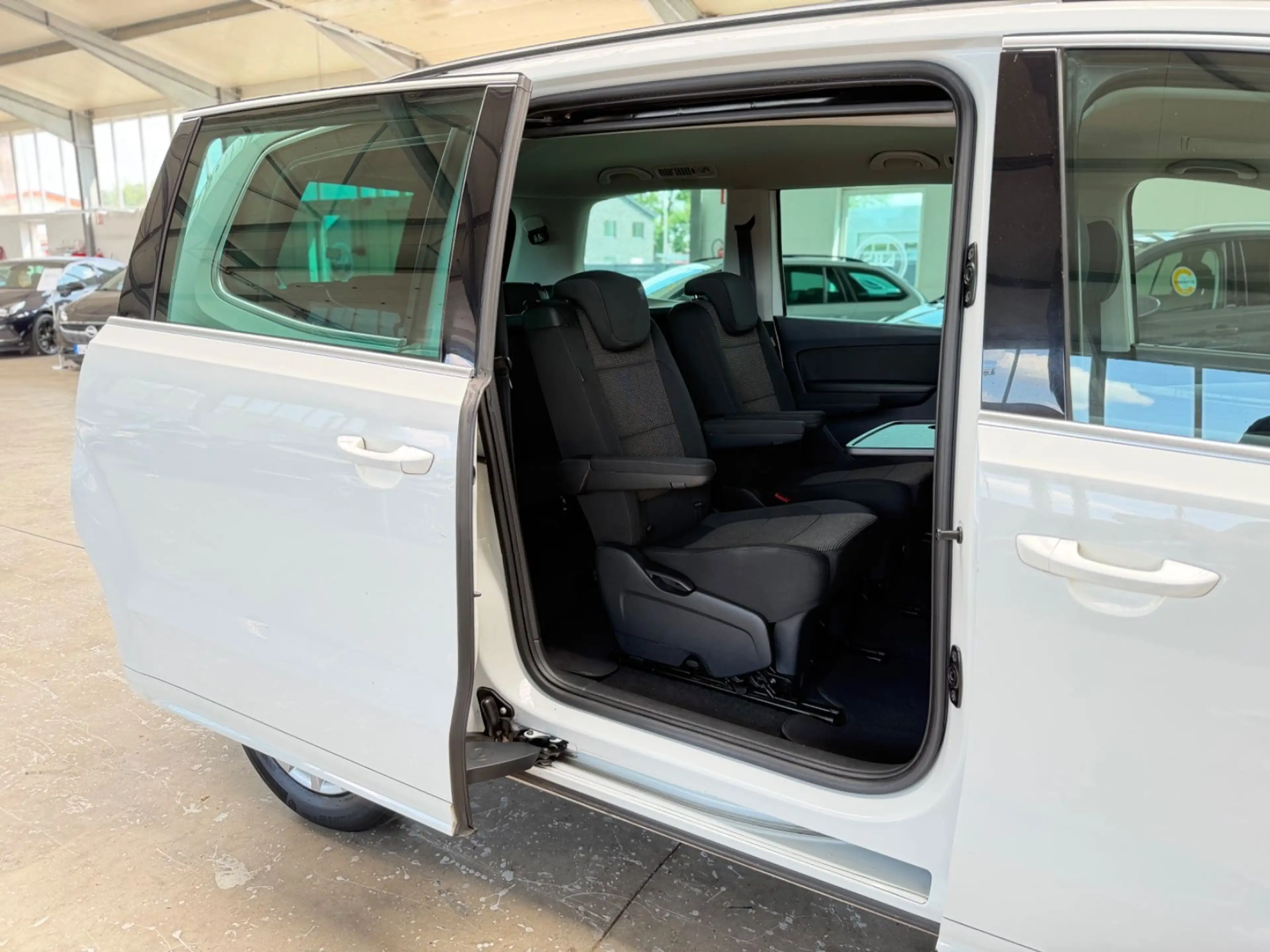 Volkswagen Sharan 2.0 TDI DSG BMT *AUTOMATIK*6-SITZER*AHK* — photo 14