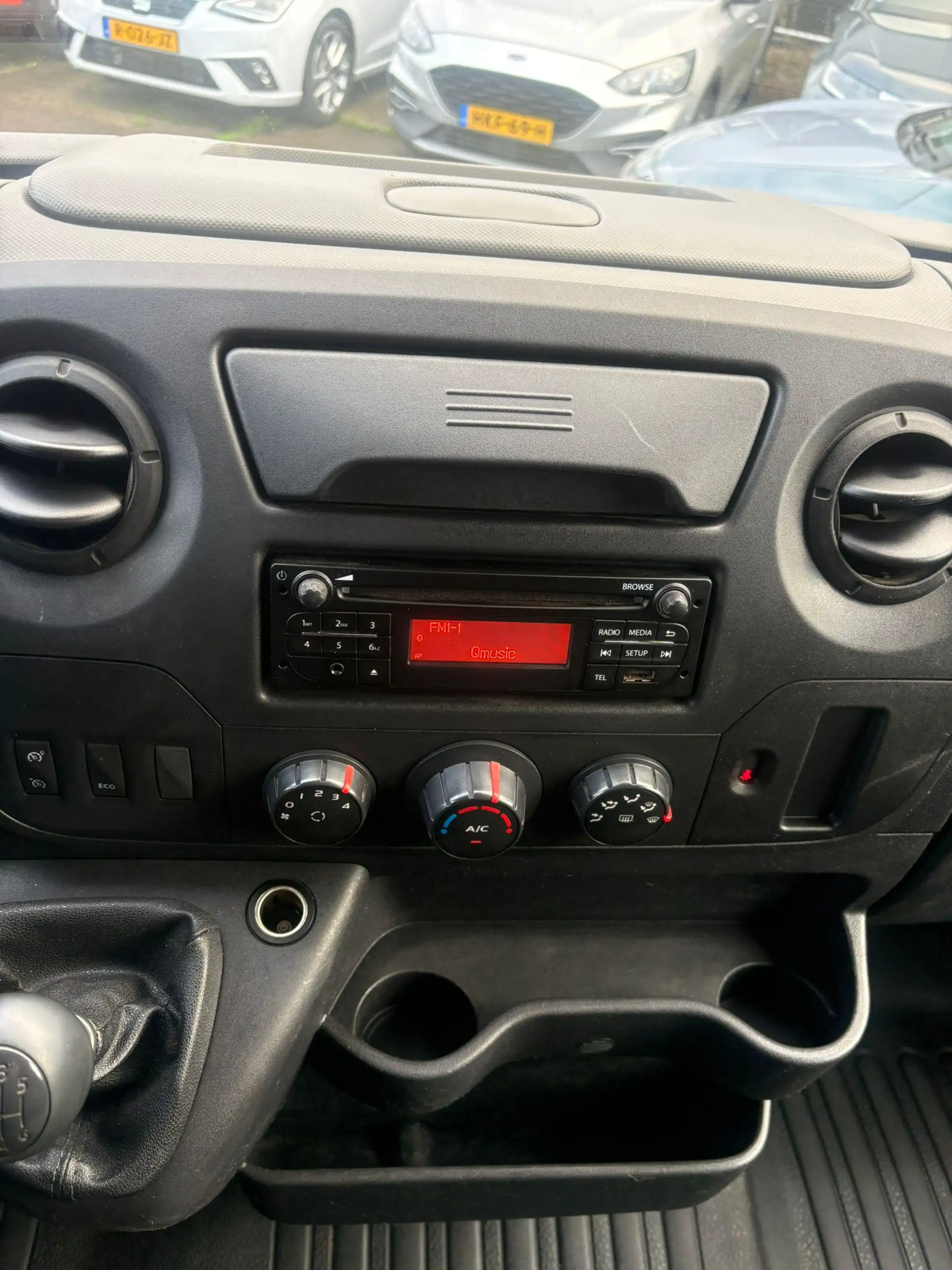 Nissan NV400 2.3 dCi L1H1 Business — photo 12