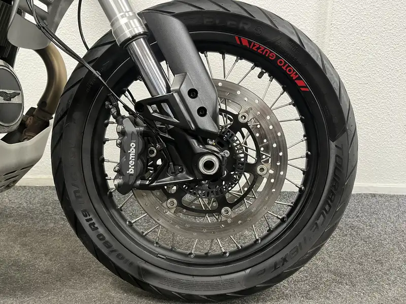 Moto Guzzi V 85 TT - foto 6