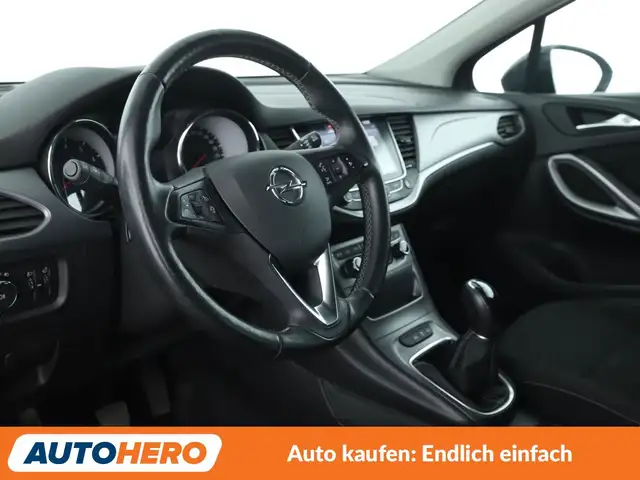 Opel Astra view 11