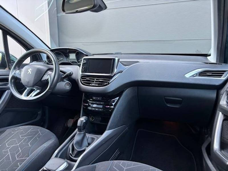 Peugeot 2008 Navigatie/cruise controle/automatisch airco — photo 8