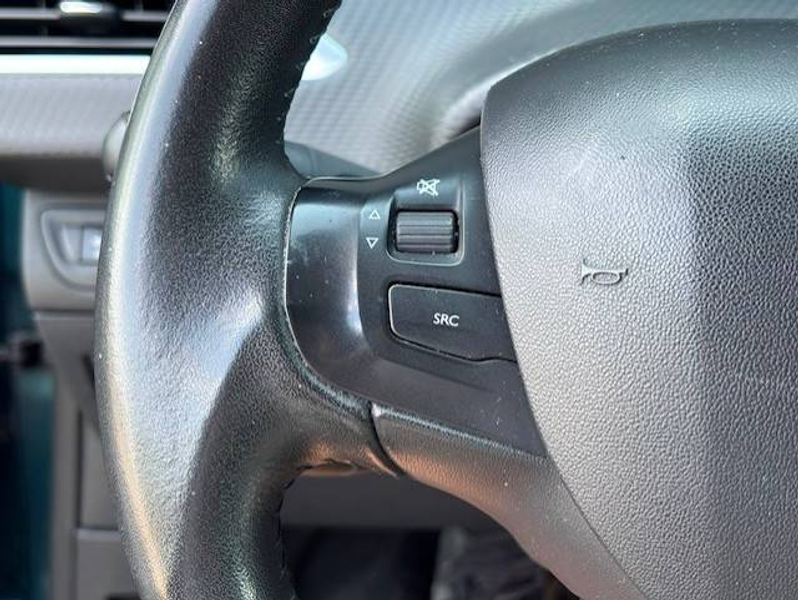 Peugeot 2008 Navigatie/cruise controle/automatisch airco — photo 7