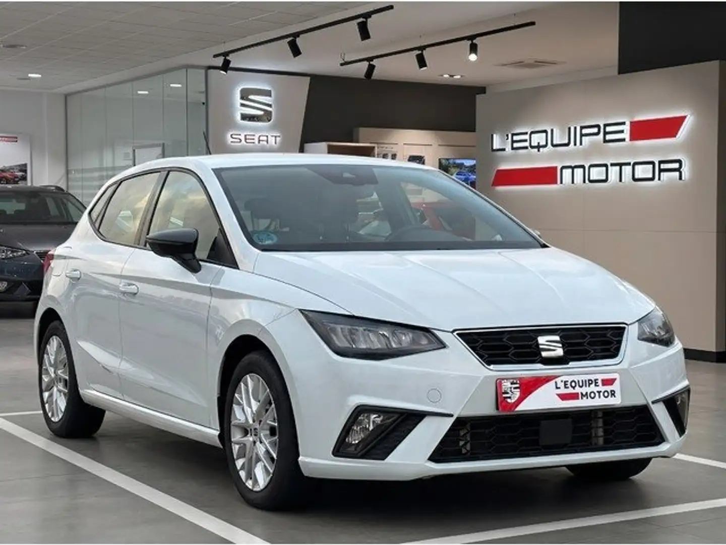SEAT Ibiza 1.0 TSI S&S FR XS 115 Blanco - 2