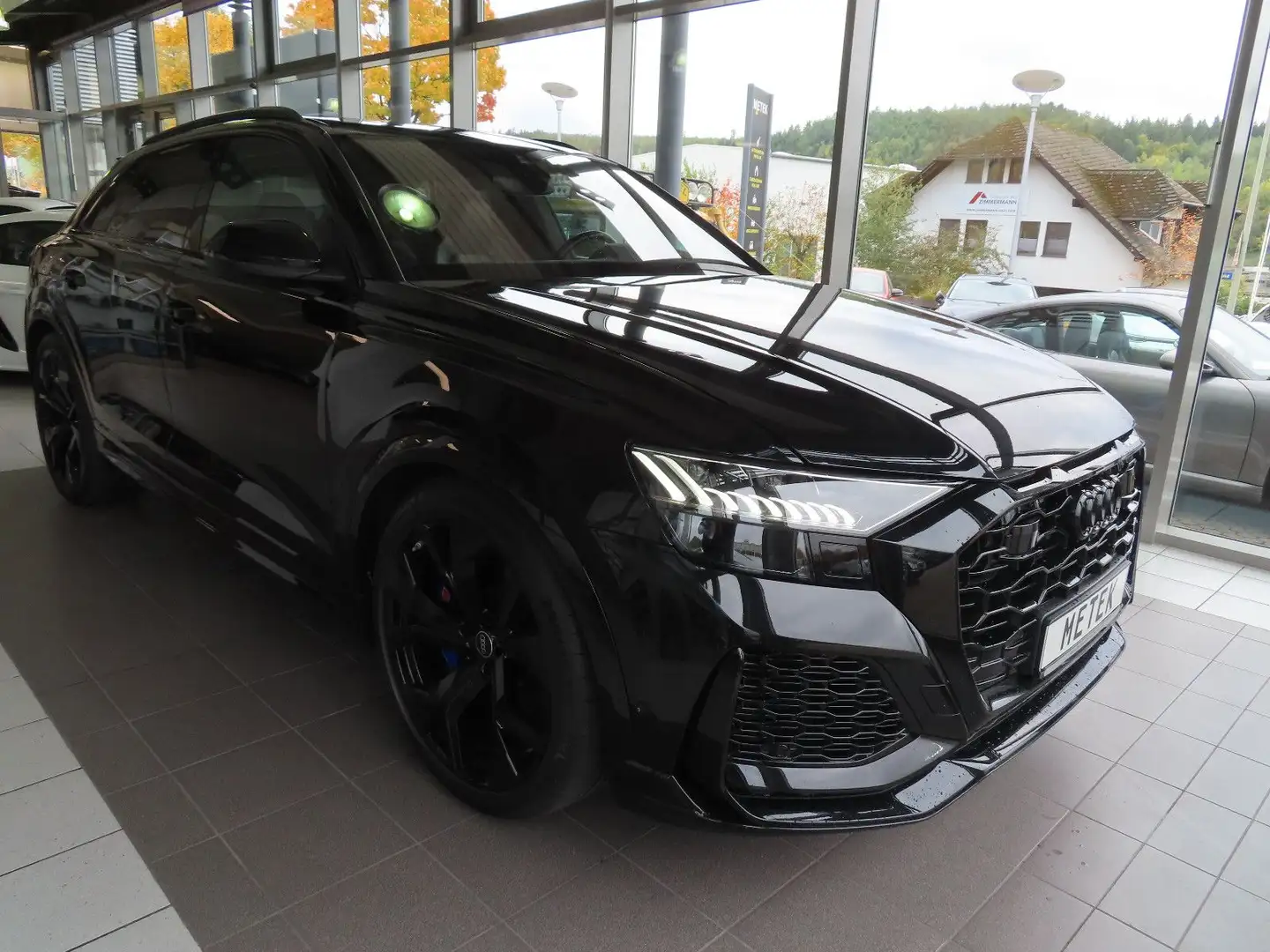 Audi RS Q8 4.0 TFSI quattro  PANO B&O Schwarz - 2