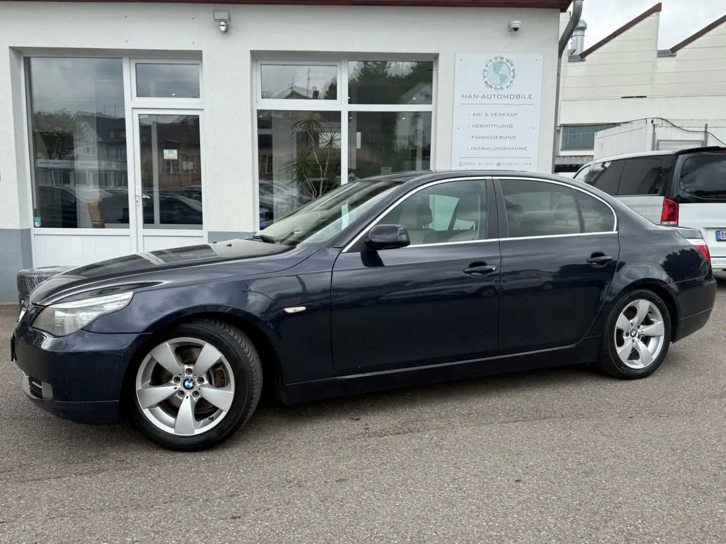 BMW 525 d Lim. *Head-up-Display+Leder+Xenon+Navi* Blau - 1