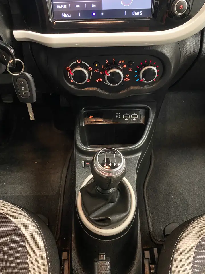 Renault Twingo 1.0i SCe Signature 1erMAIN / CARNET COMPLET / ETAT NEUF / FULL OPTIONS, миниатюра 15