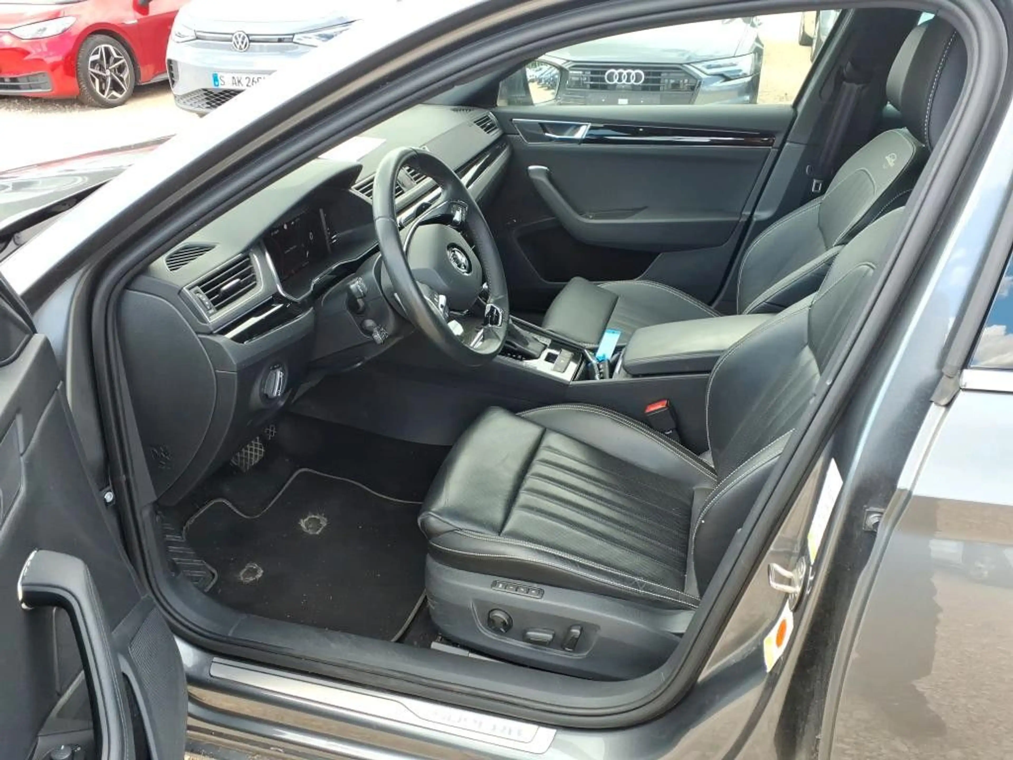 Skoda Superb Combi L&K 4x4 2.0TDI DSG Navi SHZ ACC — photo 5