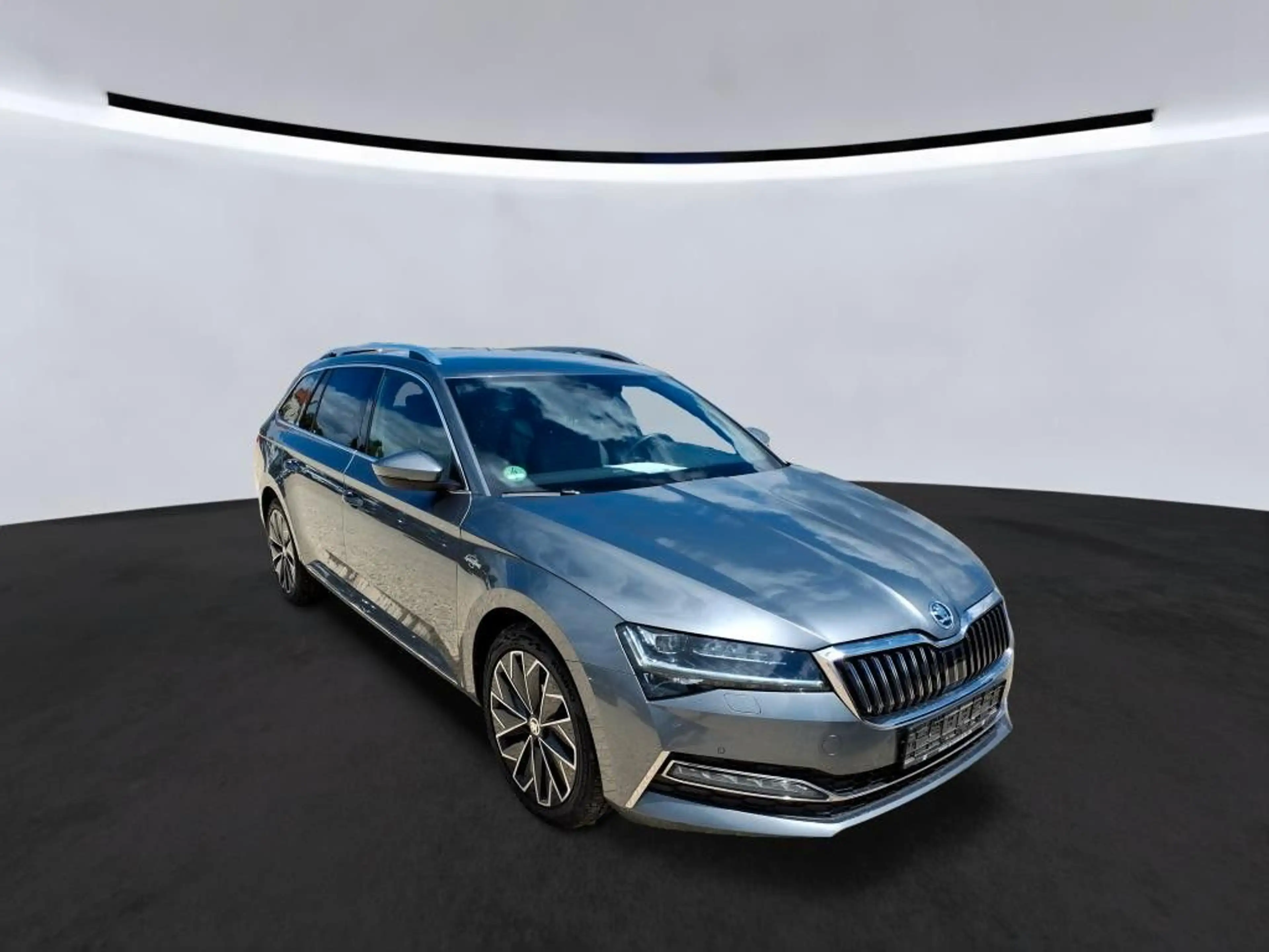 Skoda Superb Combi L&K 4x4 2.0TDI DSG Navi SHZ ACC — photo 2