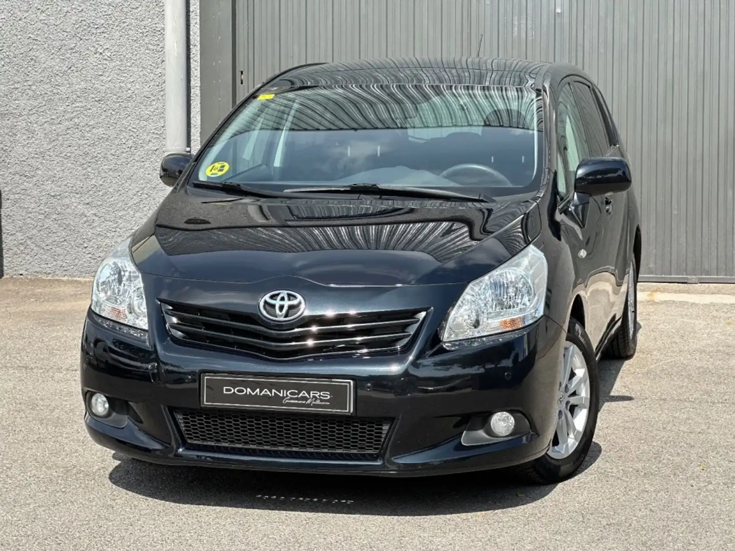 Toyota Verso 2.0D Advance 120 7pl. Noir - 1