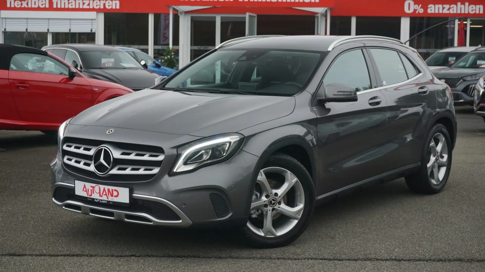 Mercedes-Benz GLA 200 d Urban LED Ambiente-Beleuchtung PDC Grau - 2