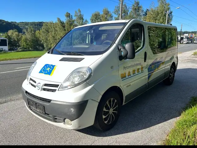 Nissan Primastar 8 Sitzer (Klima)