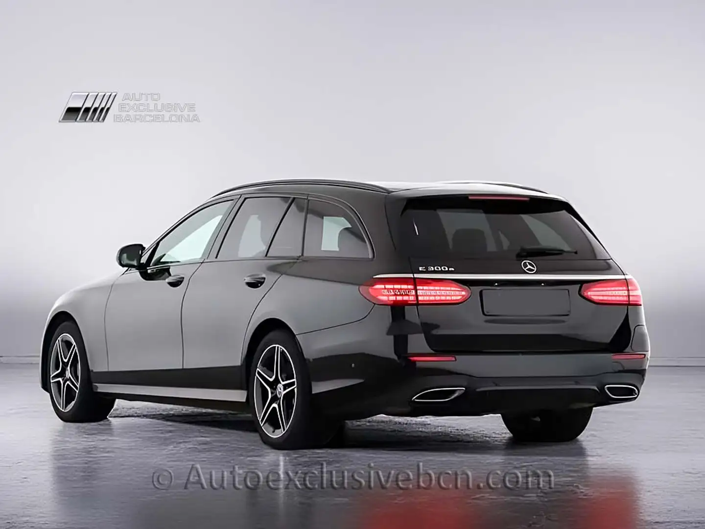 Mercedes-Benz E 300 Estate Schwarz - 2