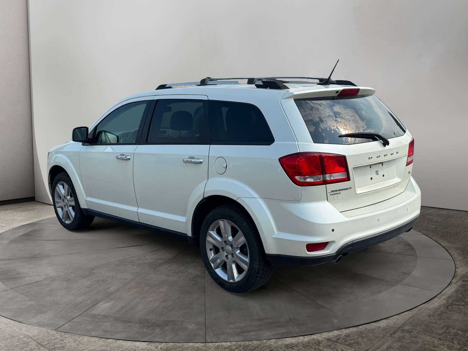 2015 Dodge Journey R/T / 7 PASS / REAR ENTERTAINMENT — снимка 1